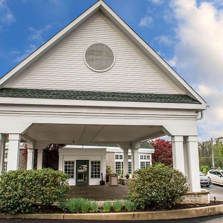 Quality Inn Pittsburgh Airport Oakdale ภายนอก รูปภาพ